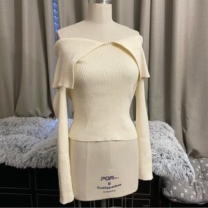 Fashion Nova cream off the shoulder sweater Size S